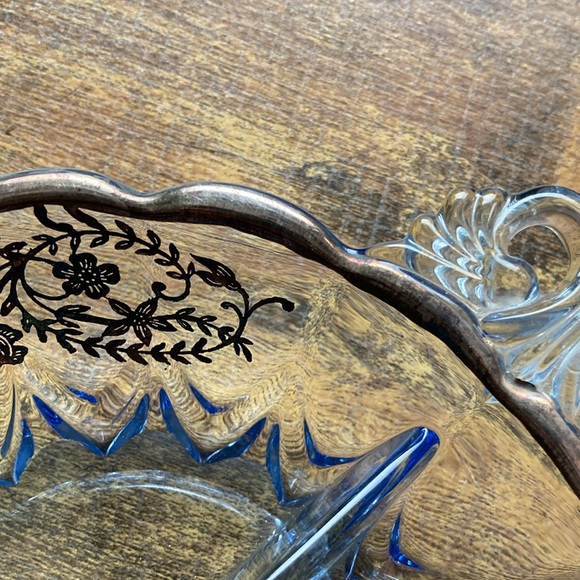 Gorgeous antique divided dish - Picture 10 of 12